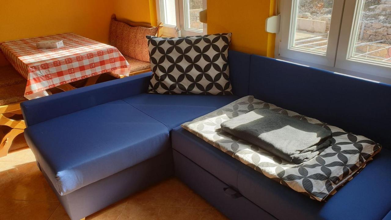 Apartments Roses Dobrinj المظهر الخارجي الصورة