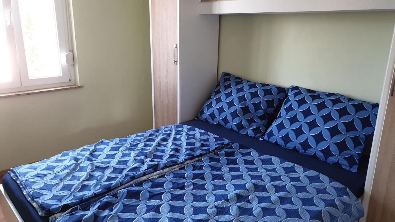 Apartments Roses Dobrinj المظهر الخارجي الصورة