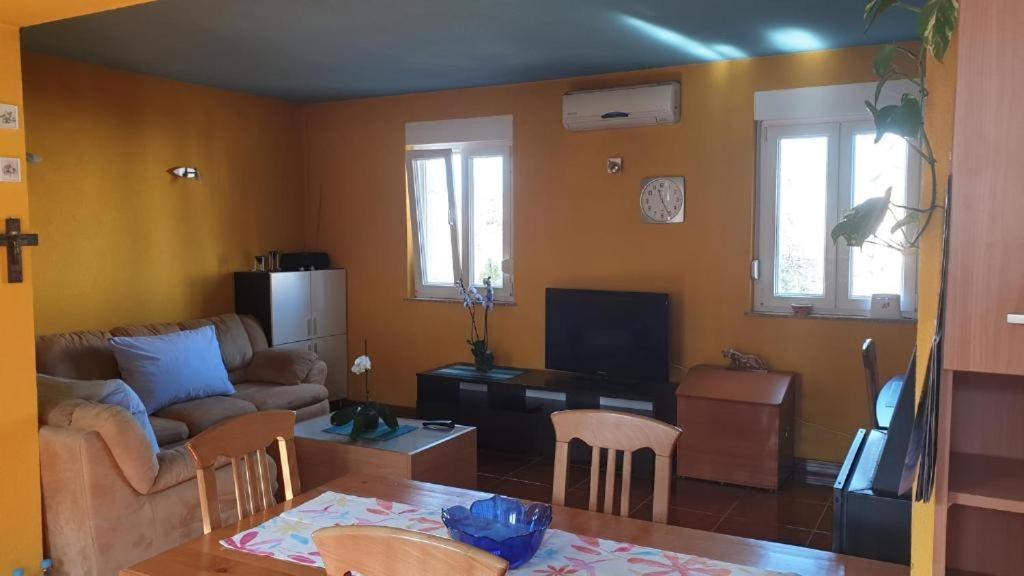 Apartments Roses Dobrinj المظهر الخارجي الصورة