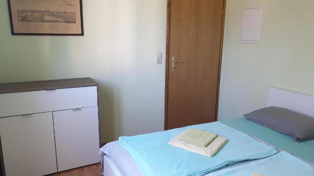 Apartments Roses Dobrinj المظهر الخارجي الصورة