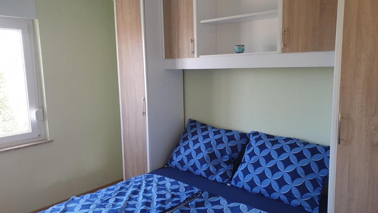 Apartments Roses Dobrinj المظهر الخارجي الصورة